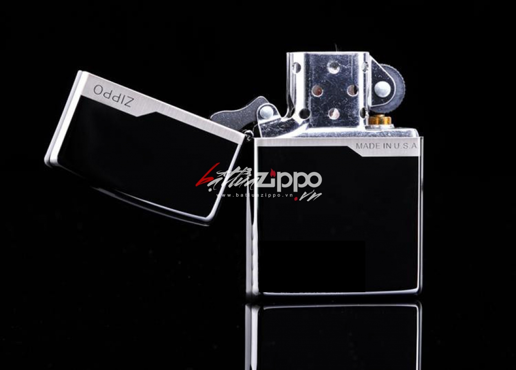 Bật lửa Zippo chính hãng 150 đen bóng có viền zippo giữ 2 nắp