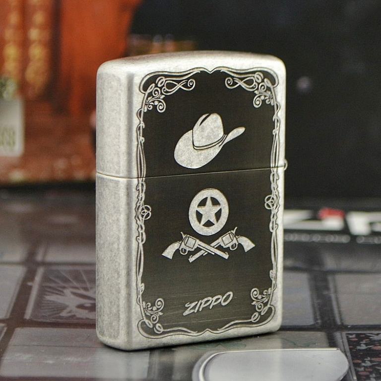 Bật lửa Zippo bạc cổ khắc Hot Cowgirl Sexy