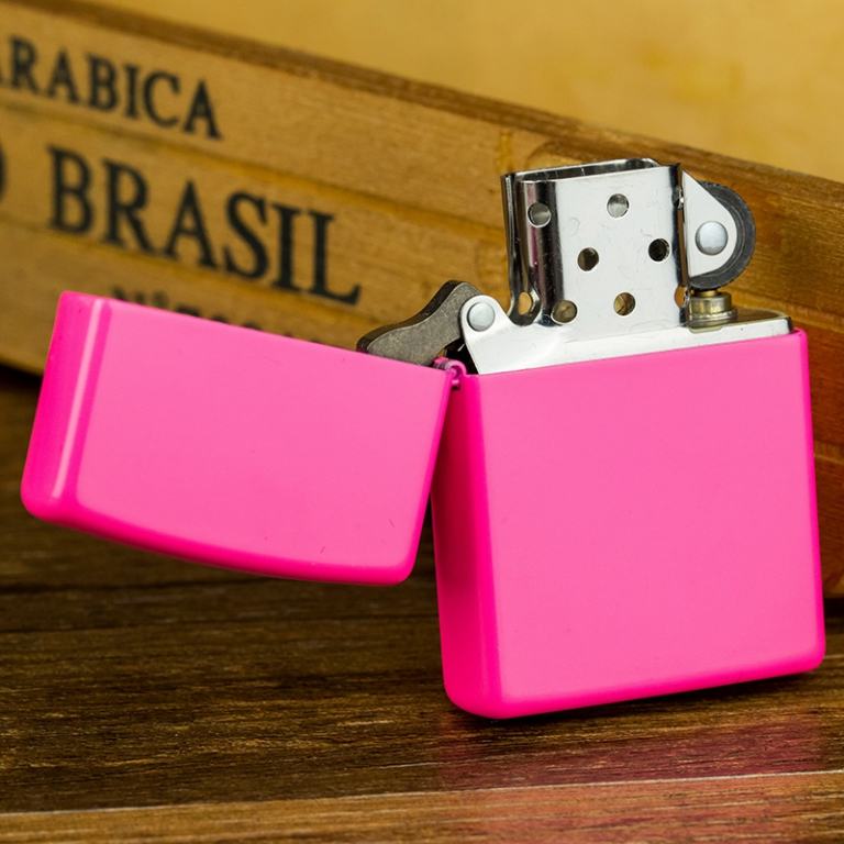 Bật Lửa Zippo Sơn Màu Hồng Neon - SKU 28886 – Zippo Neon Pink Matte