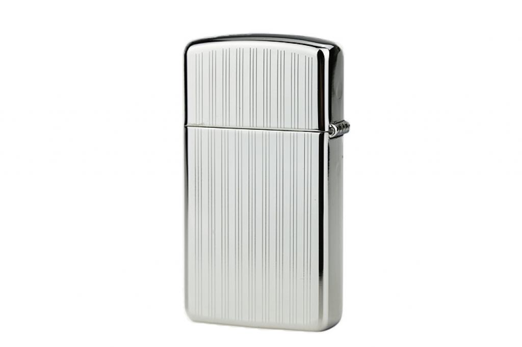 Bật Lửa Zippo Bản Nhỏ Mạ Crome Bóng Kẻ Sọc -SKU 1615 – Zippo Slim Ribbon High Polish Chrome