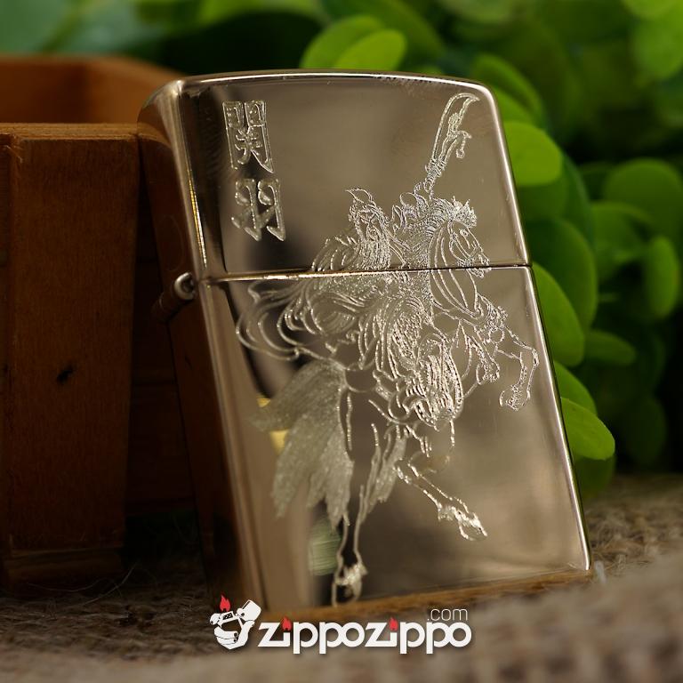 zippo đồng khắc quan công cưỡi ngựa