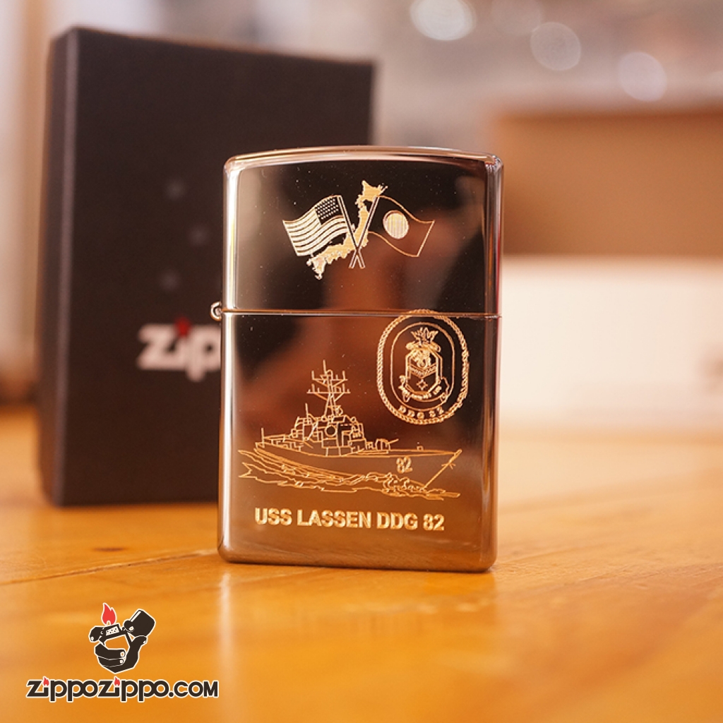 Zippo khắc tầu chiến mạ vàng mầu đen