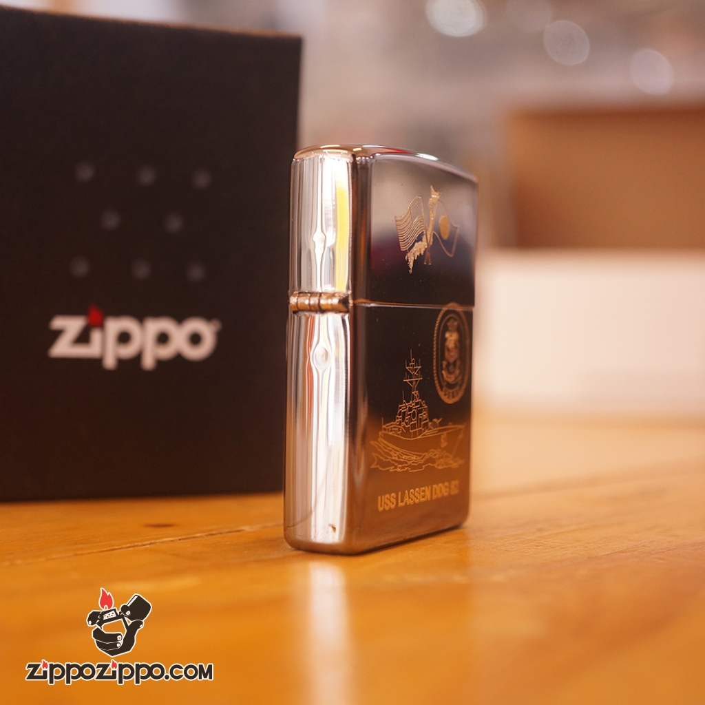 Zippo khắc tầu chiến mạ vàng mầu đen