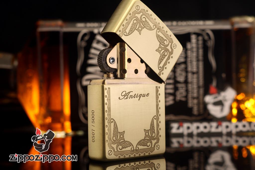 Zippo Chính Hãng Đồng Khắc Antique