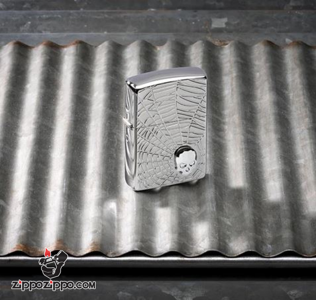 Zippo Armor khắc đa chiều hình ảnh mạng nhện đính kèm viên pha lê Swarovski SKULL