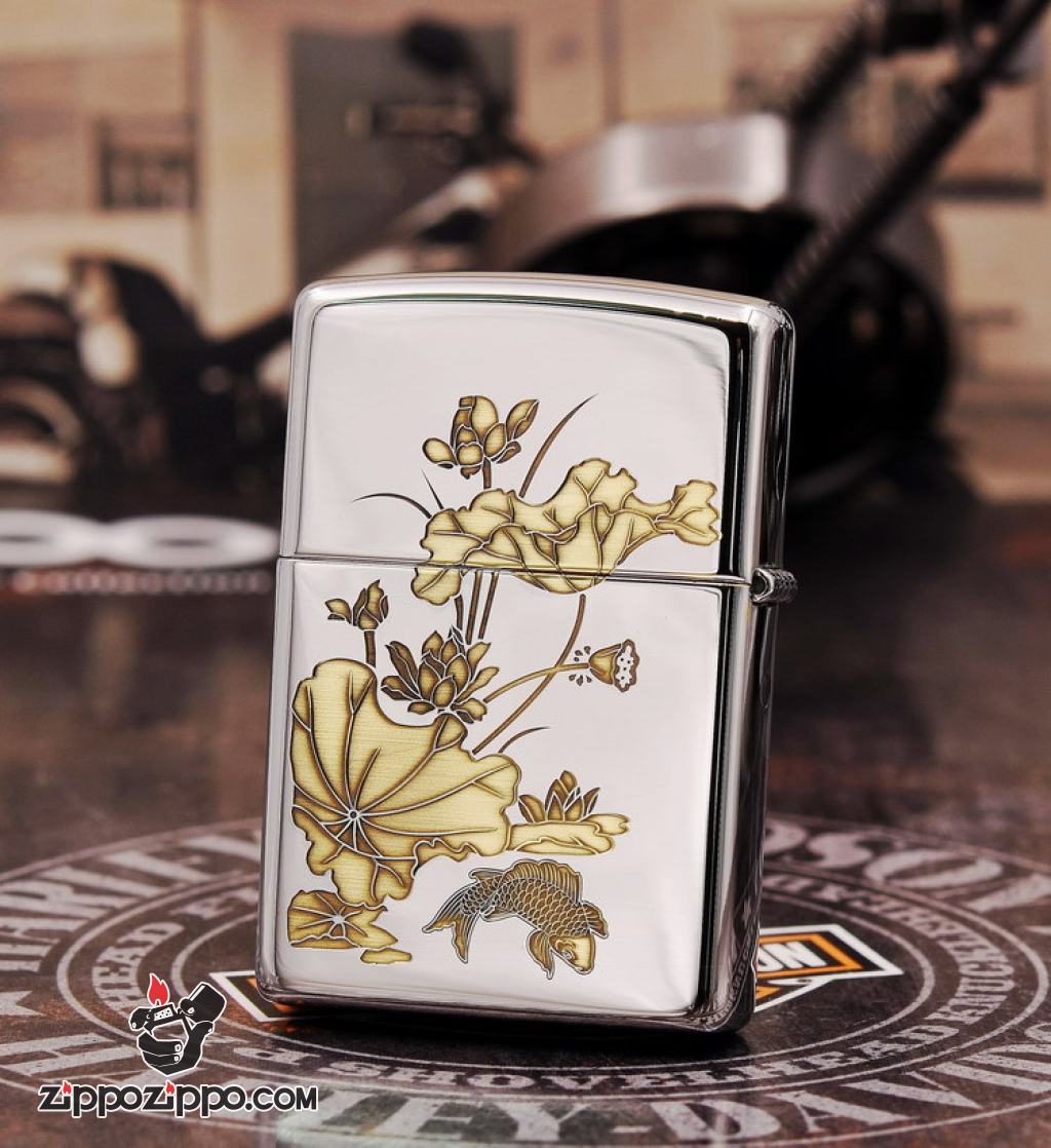 Zippo Chính Hãng Khắc Hình Cá Rồng Bên Hoa Sen Bản Choerm