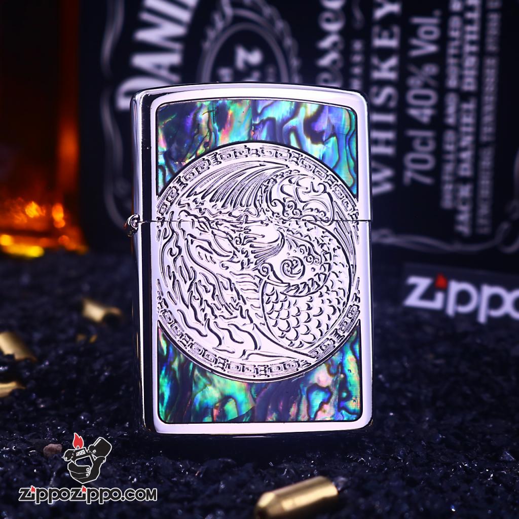 Bật Lửa Zippo Khắc Hình cá Uốn Tròn Dưới Nước Xung Quanh Khảm Trai Màu Bạc