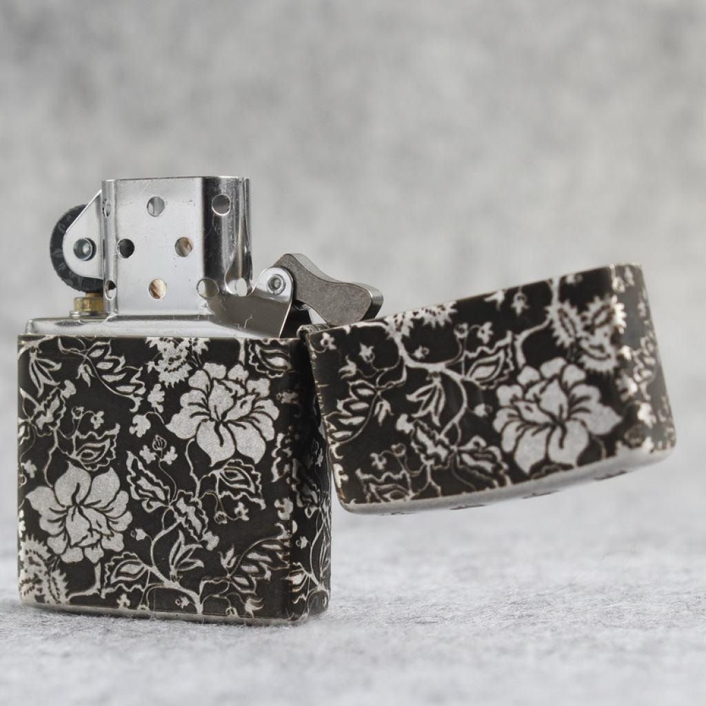 Bật lửa Zippo Chính Hãng Hoa Mẫu Đơn Mạ Antique Silver