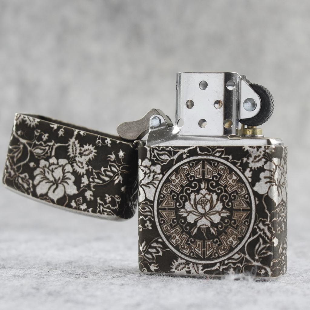 Bật lửa Zippo Chính Hãng Hoa Mẫu Đơn Mạ Antique Silver