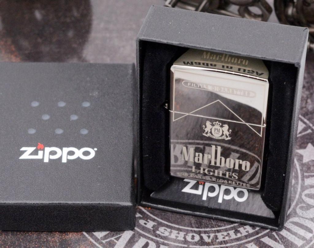 Bật Lửa Zippo Chính Hãng Khắc Marlboro Đen Bóng