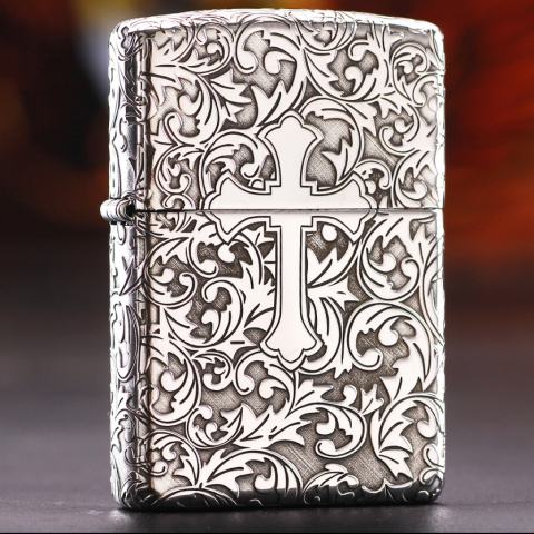 Bật Lửa Zippo Bạc Nguyên Khối Cao Cấp Khắc Hoa Văn Xung Quanh Thánh Giá Vỏ Mỏng