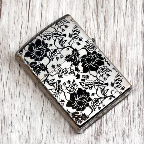 Bật Lửa Zippo Chính Hãng Khắc Hoa Mẫu Đơn Đen Bóng