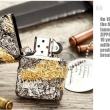 Bật lửa zippo chính hãng nguyên 1 con rồng ác vàng quấn quanh JZ39680