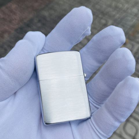 BẬT LỬA ZIPPO CỔ TRƠN MÀU BẠC XƯỚC SẢN XUẤT NĂM 1959