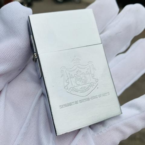 Bật Lửa Zippo Đời Cổ Quý Hiếm Replica 1932 Sản Xuất Năm 1998 Huy Hiệu Vương Quốc Anh