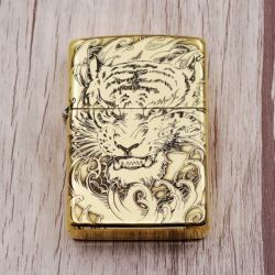 Bật lửa Zippo đồng khối khắc Hổ và móng vuốt - Mã SP: ZPC2459-254