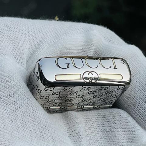 Bật lửa Zippo Hoa văn thương hiệu Gucci bản Armor Limited