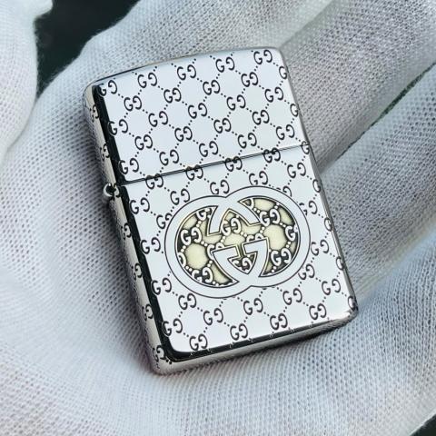 Bật lửa Zippo Hoa văn thương hiệu Gucci bản Armor Limited