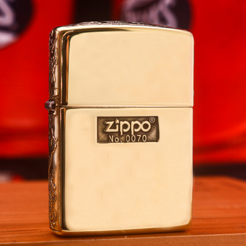 Bật lửa Zippo Khắc Chân Long Cạnh Viền Armor Limited