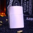 Bật Lửa Zippo Khắc Hình cá Uốn Tròn Dưới Nước Xung Quanh Khảm Trai Màu Bạc