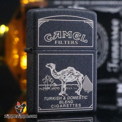 Bật Lửa Zippo Màu Đen Nhám Khắc Camel