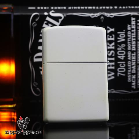 Bật Lửa Zippo Màu Trắng Try The Pan Test