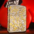 Bật Lửa Zippo Phiên Bản Mả Chrome Amor Khắc Nổi Hoa Văn Bao Quanh B-W