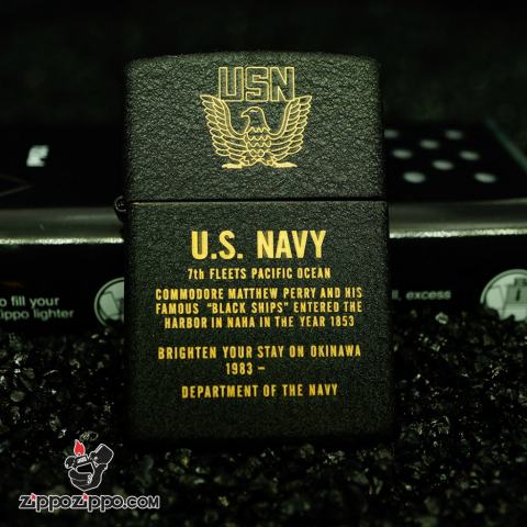 Bật Lửa Zippo Phiên Bản Màu Đen Nứt Khắc Logo U.S NAVY