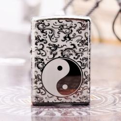 Zippo 150  Đen Bóng Khắc Hình Bát Quái Âm Dương - Mã SP: ZPC1701
