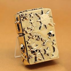 Zippo Chính Hãng Vỏ Độ Hình Cướp Biển Đầu Lâu Hầm Hố - Mã SP: ZPC1032