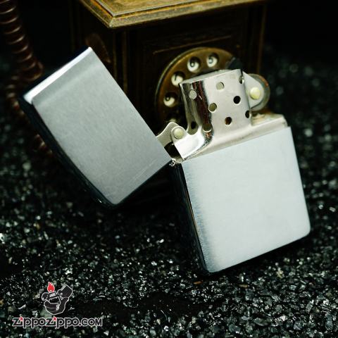 Zippo cổ chrome bạc xước1980