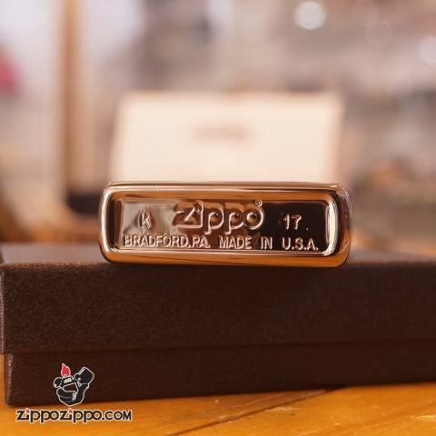 Zippo khắc tầu chiến mạ vàng mầu đen