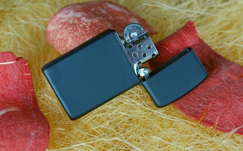 Bật lửa zippo slim
