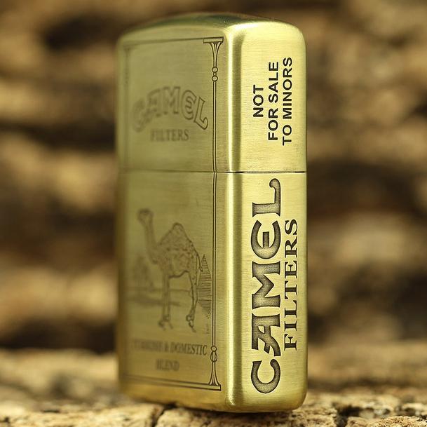 bật lửa zippo và thuốc là camel filter 2